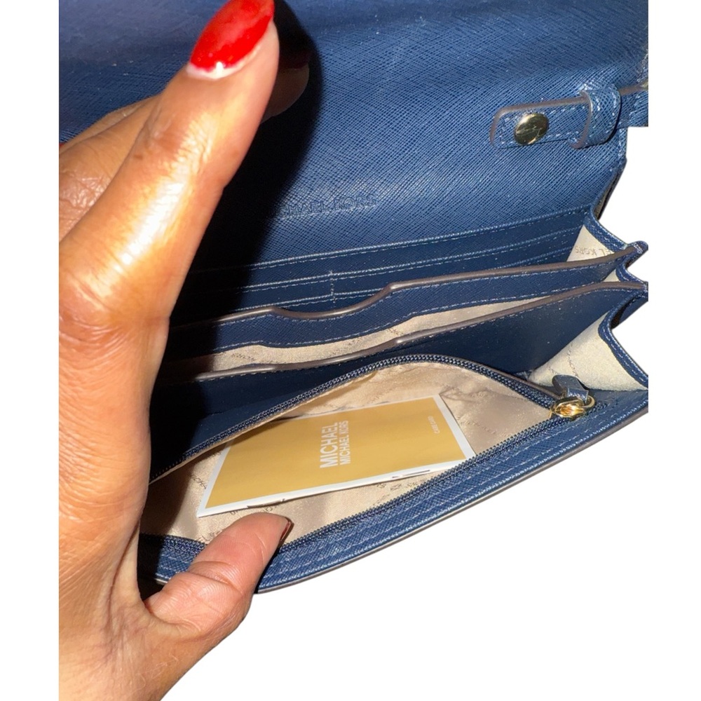 Michael Kors Dark Blue Clutch with Gold Chain - Picture 6 of 8